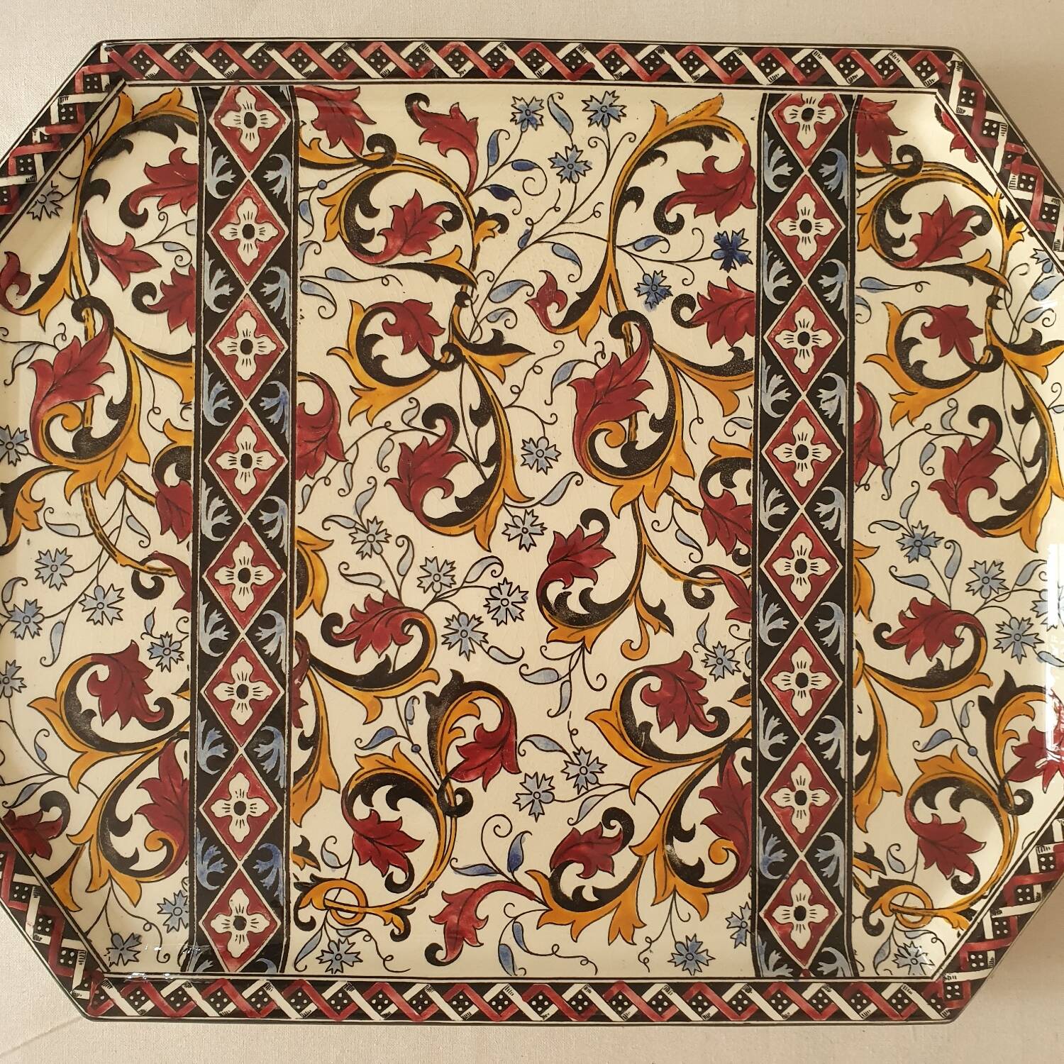 Gien Middle Ages Dish