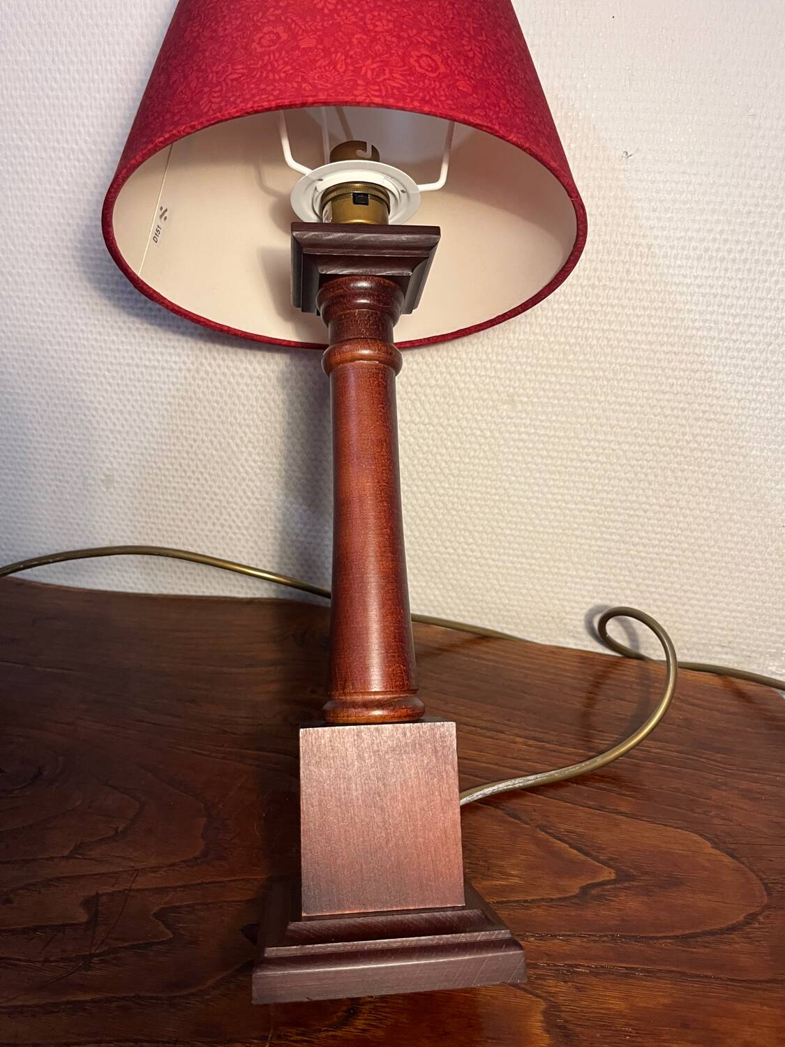 Paire de lampes colonnes en bois massif