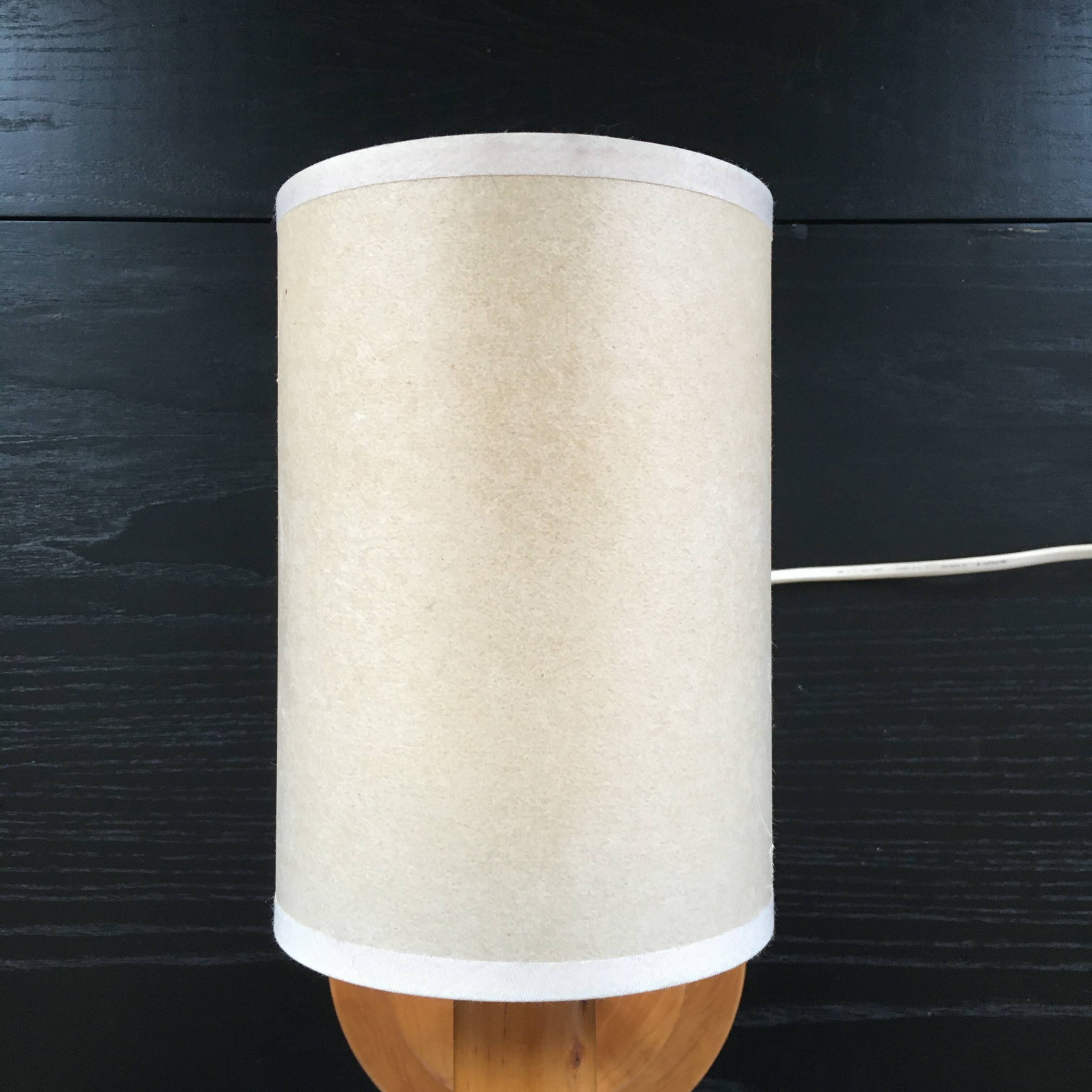 Scandinavian pine wall light