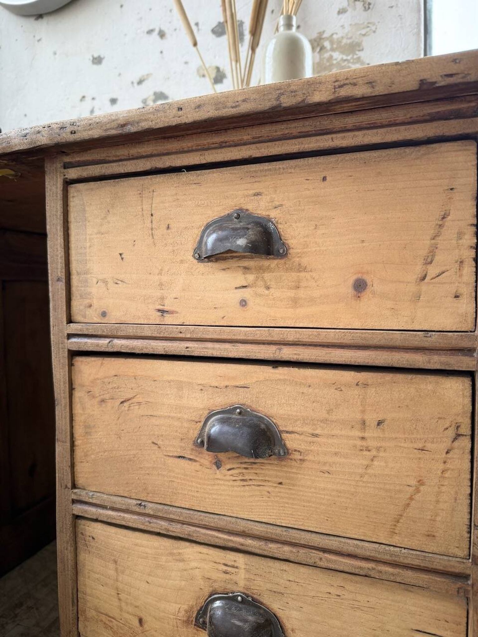 Bureau pin meuble atelier 1950
