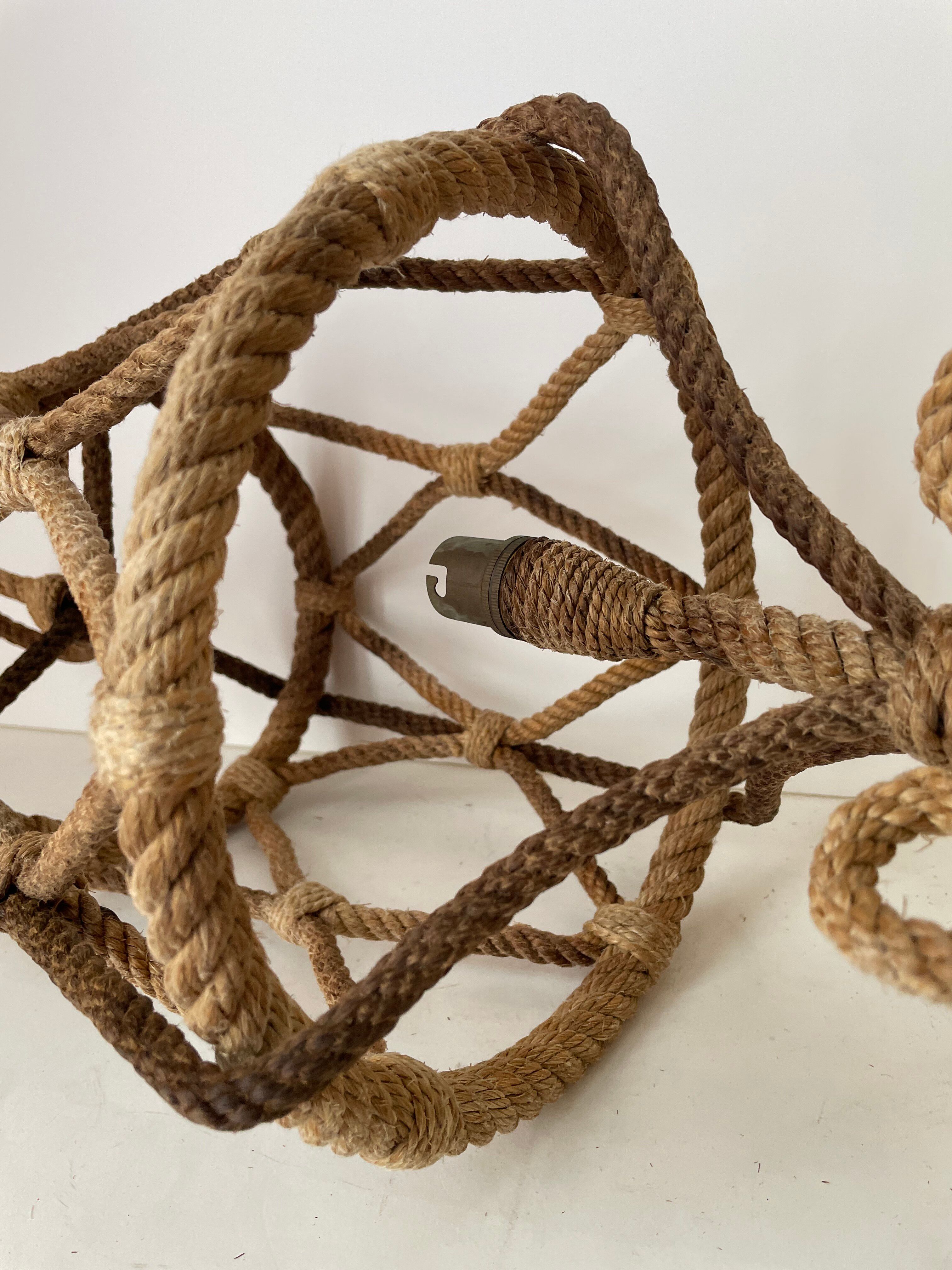 Rope lantern suspension