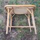 Fauteuil et table en rotin pour enfant