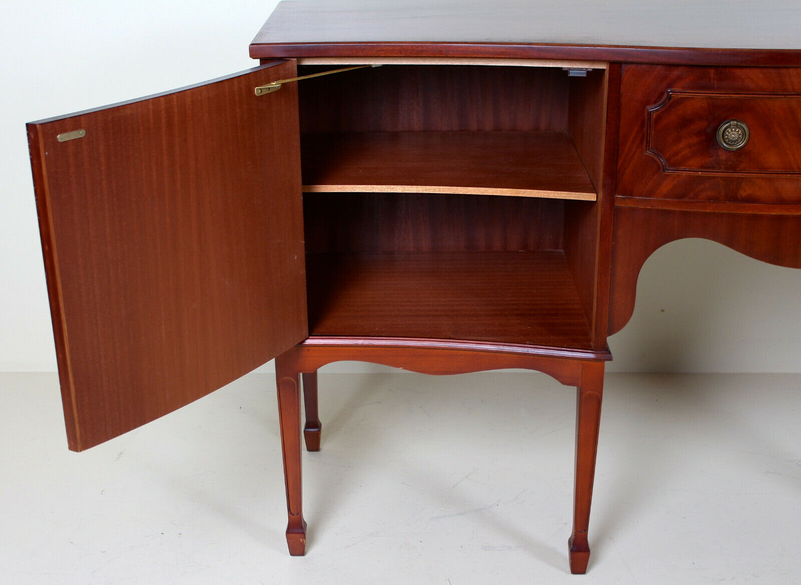 Cuban vintage buffet mahogany credence marquetry inlaid with beautiful quality