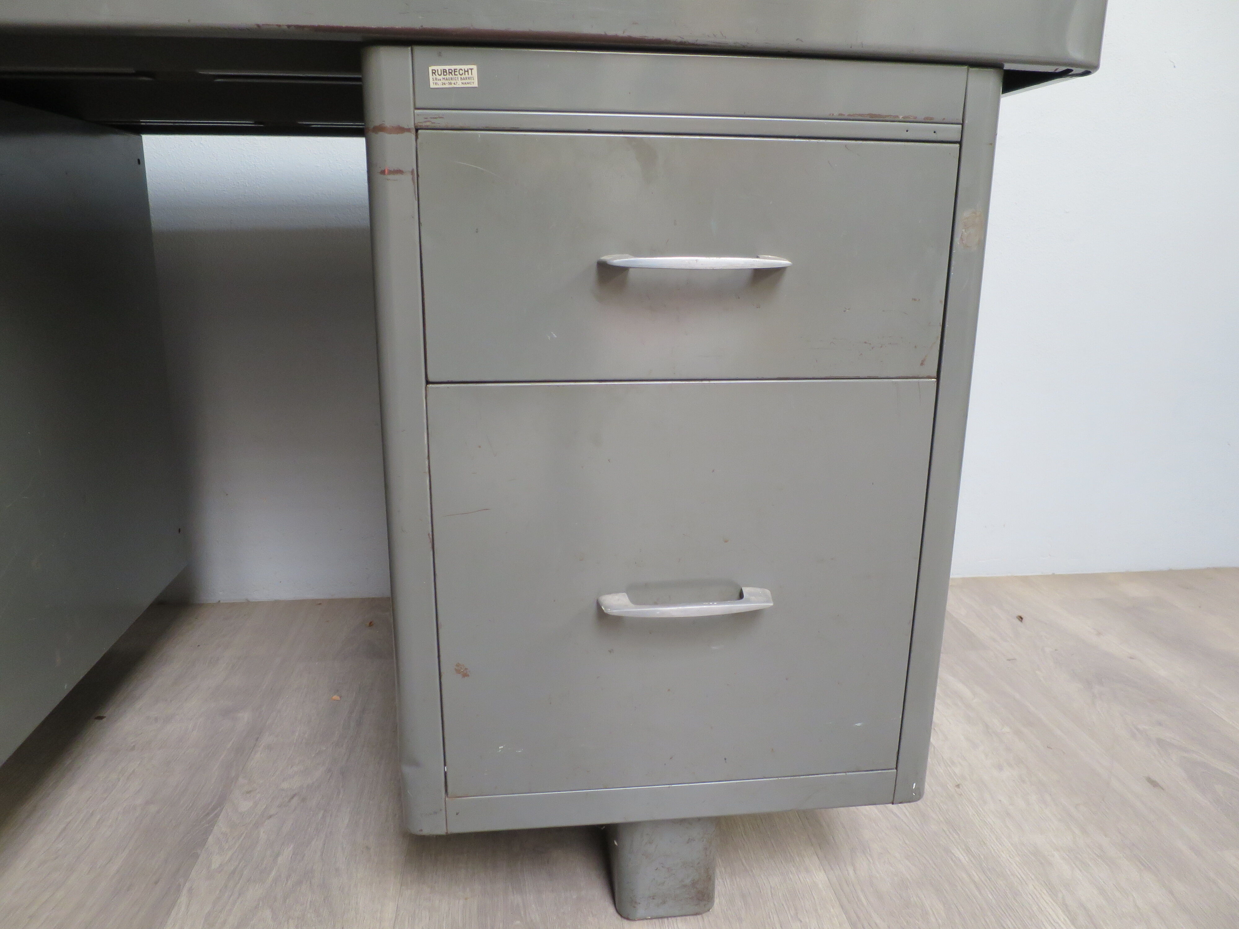 Industrial office year 50/60