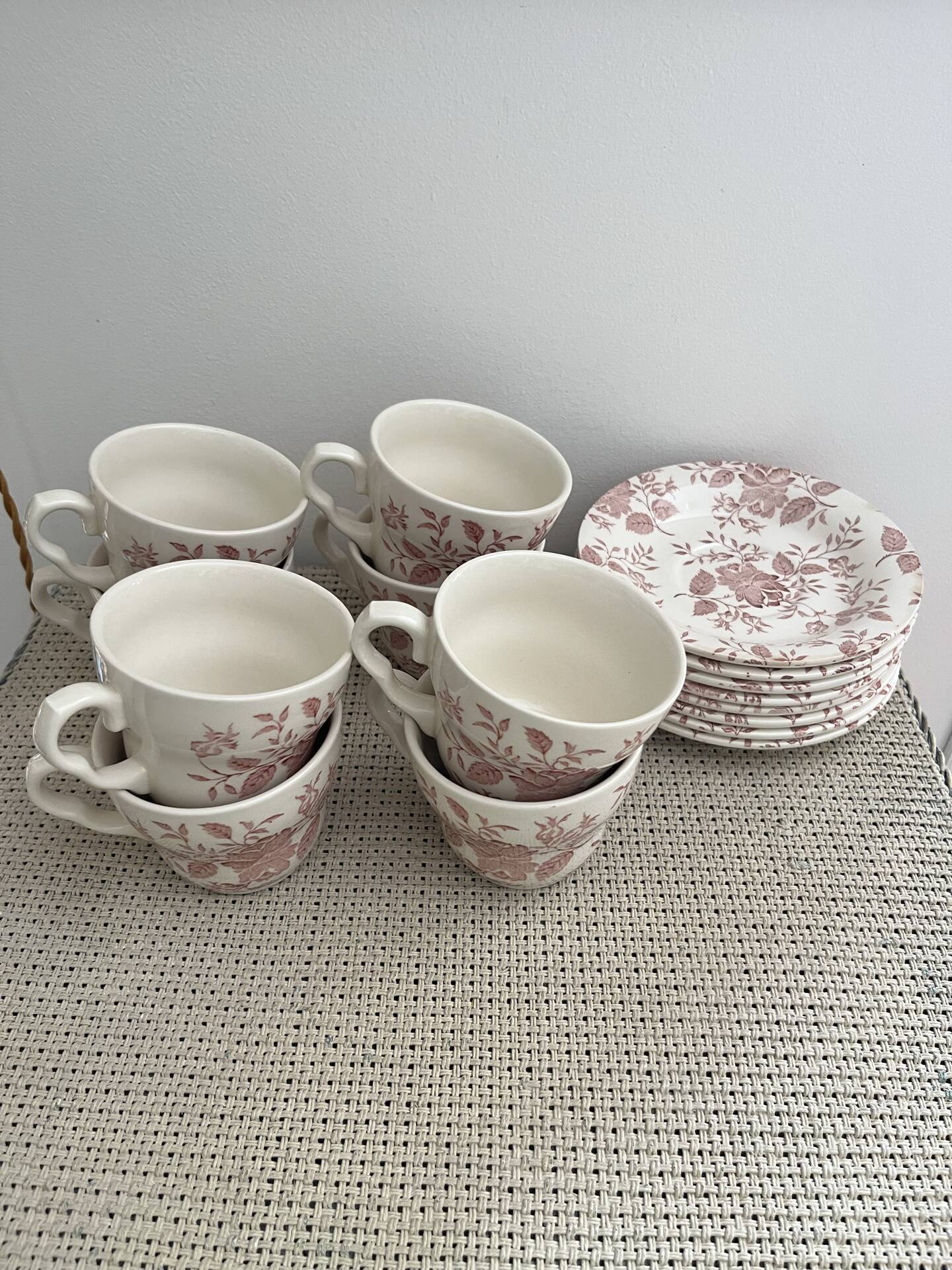 8 tasses à thé