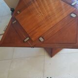 Foldable square table, de grasse