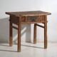 Table ancienne en bois massif – Table d’appoint chinoise avec tiroir – circa 1900