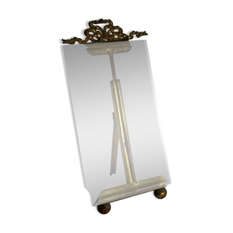 Frame in brass and beveled glass