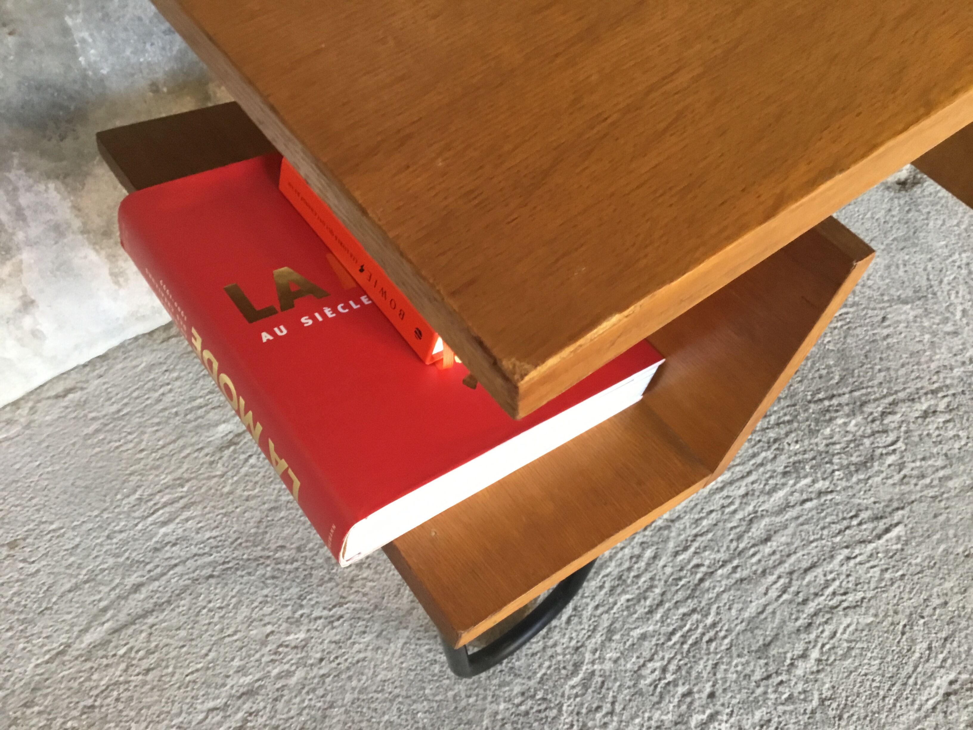 Desk brand spirol