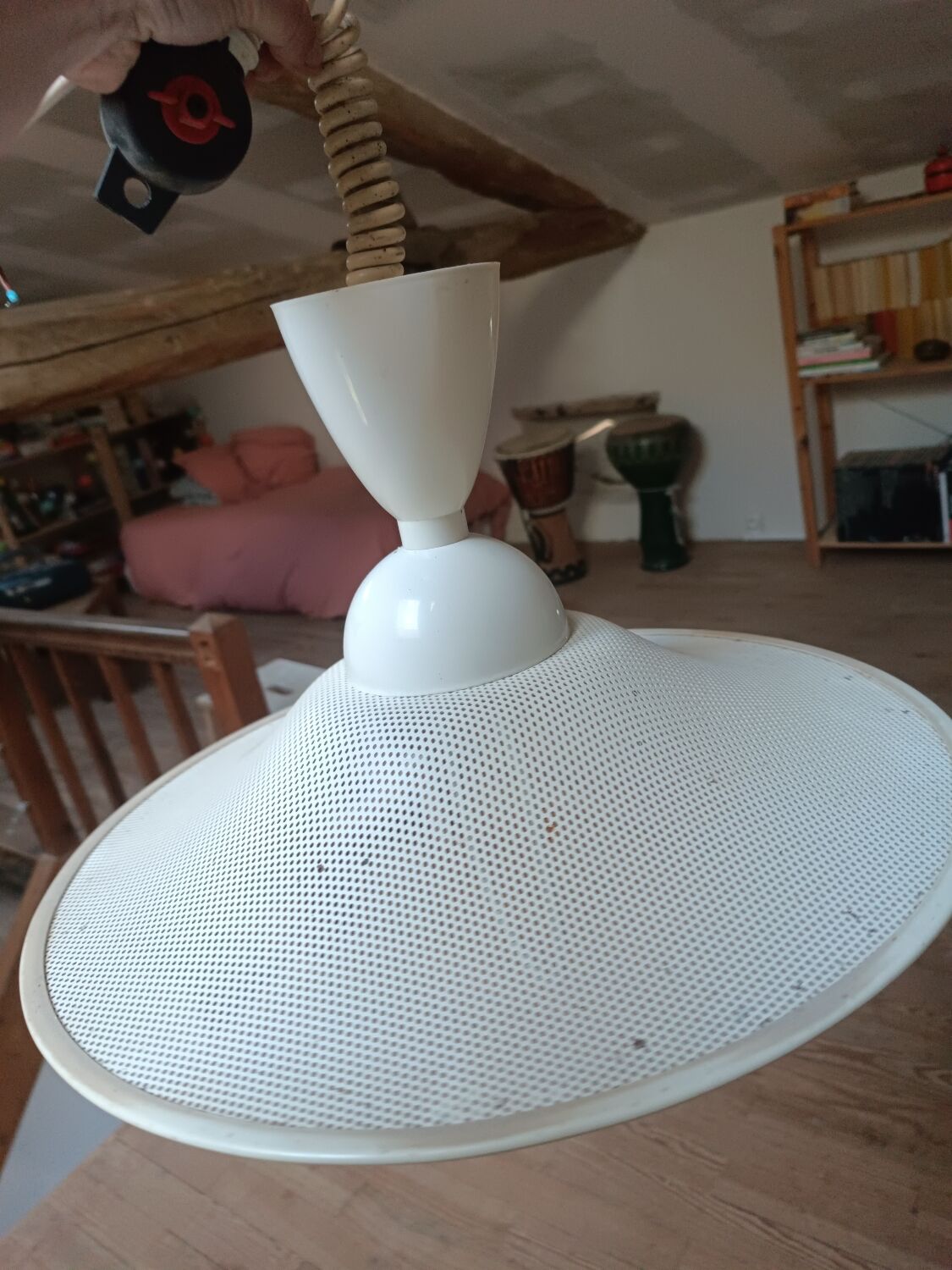 Retractable pendant lamp