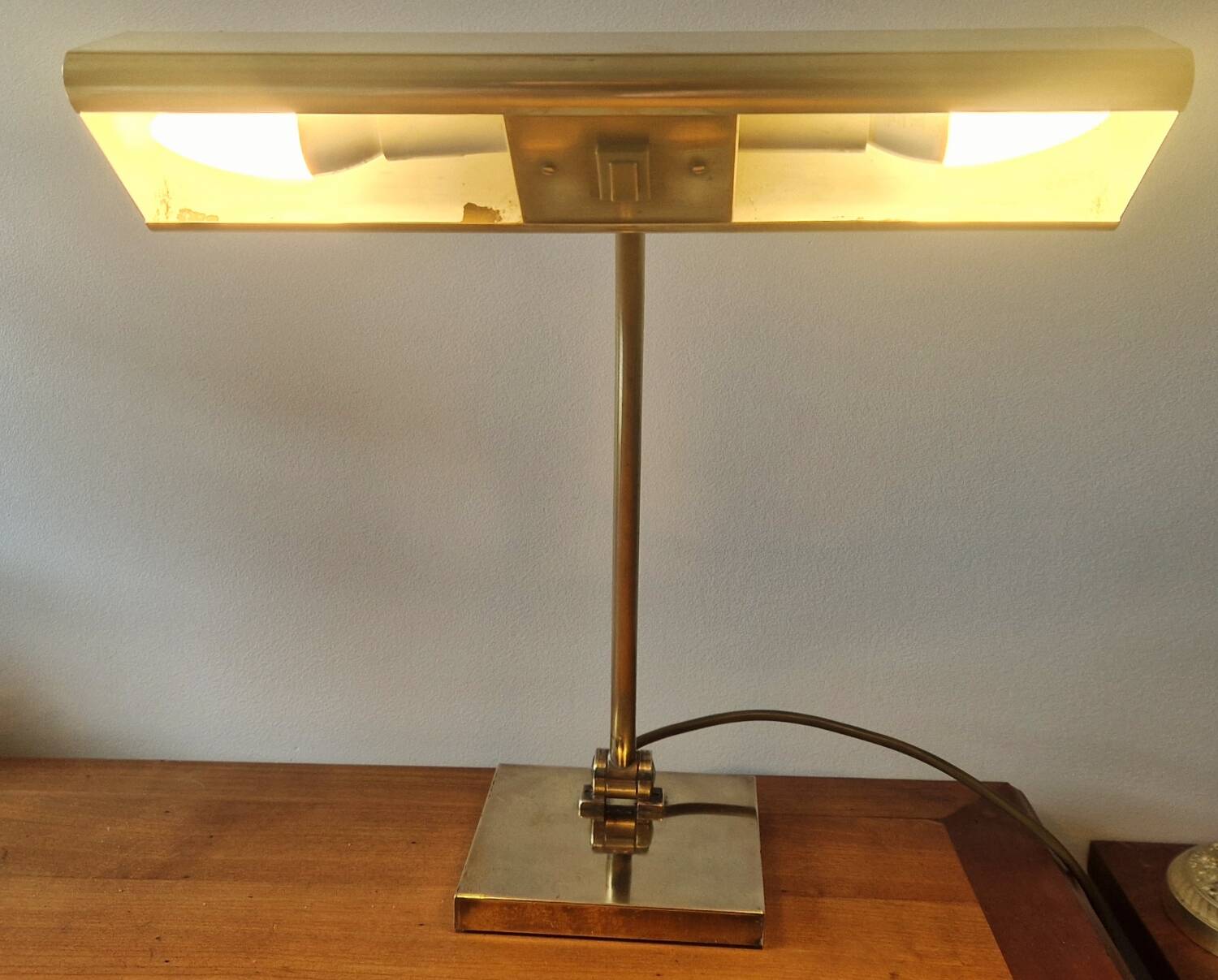 Banker style brass desk lamp 1970
