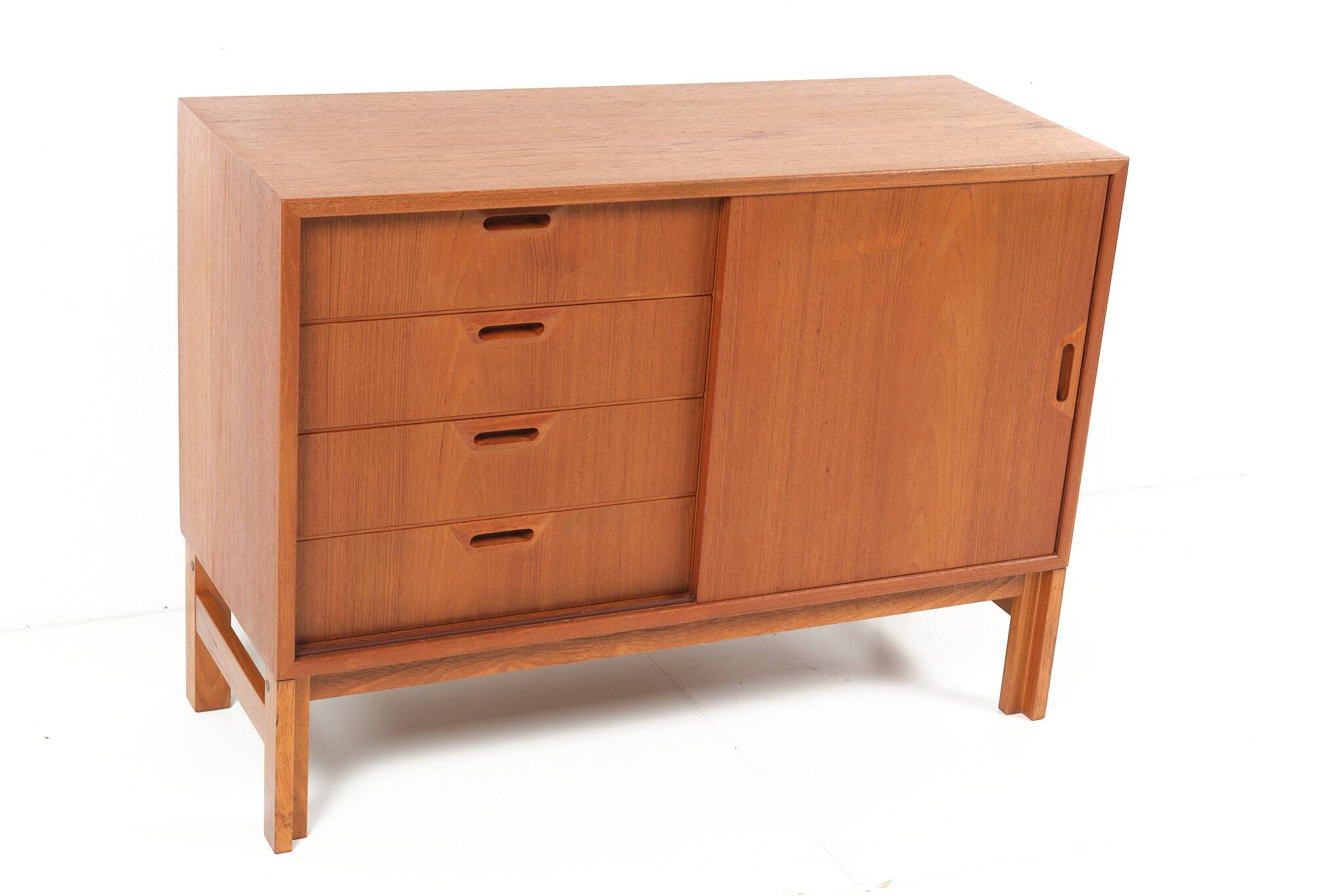Sven Ellekaer vintage modular teak chest of drawers / sideboard