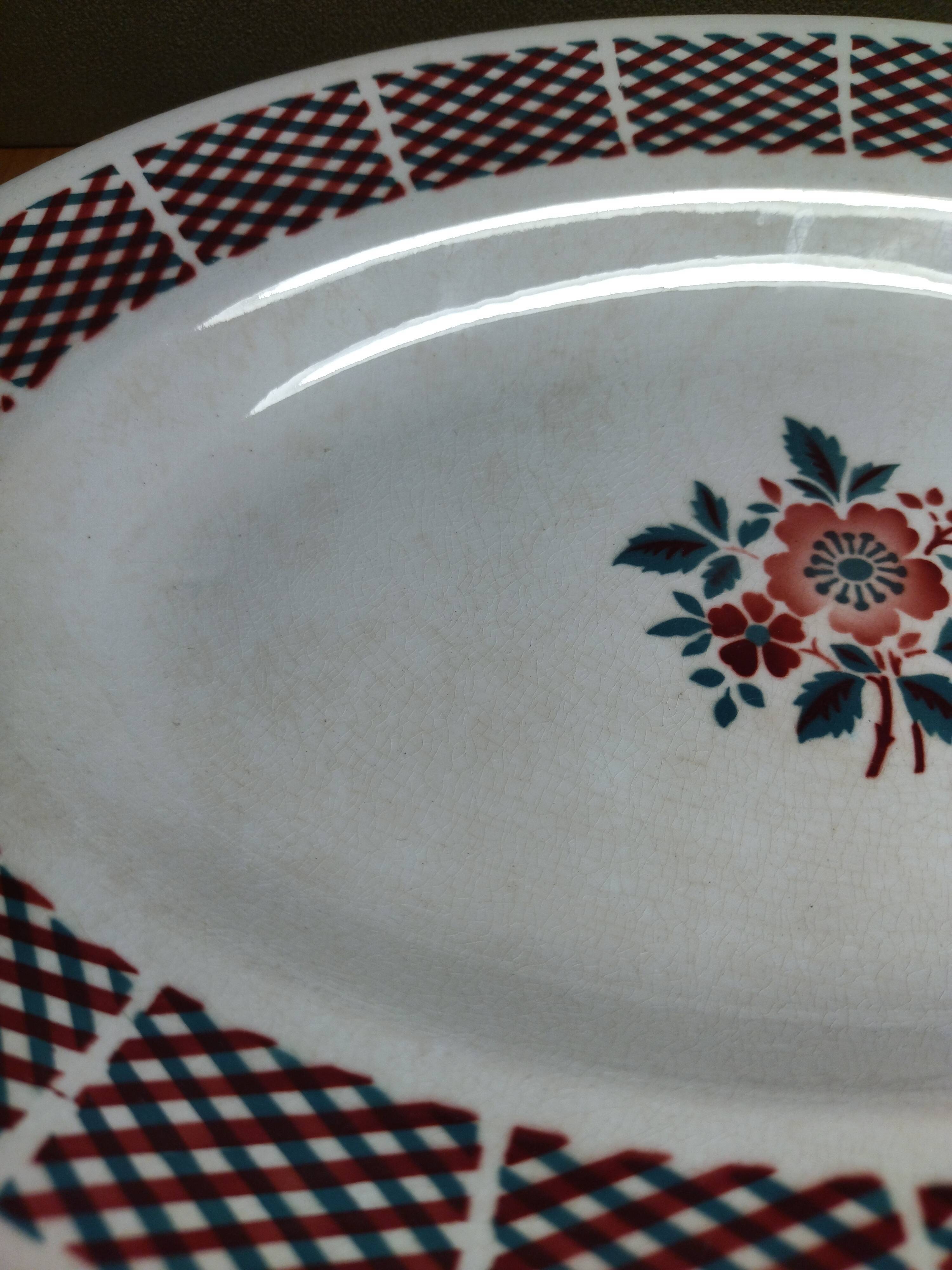 Ancien plat de service motifs fleurs  st amand vintage