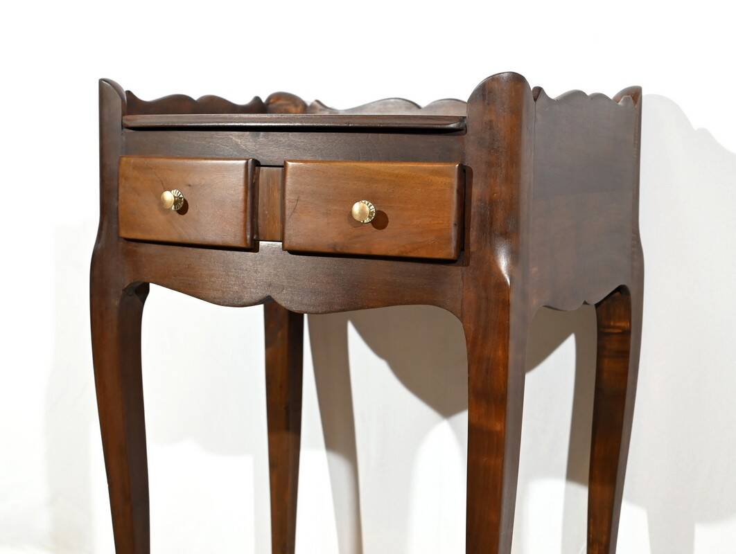 Small Walnut Living Room Table, Louis XV style – 1st Part 20th