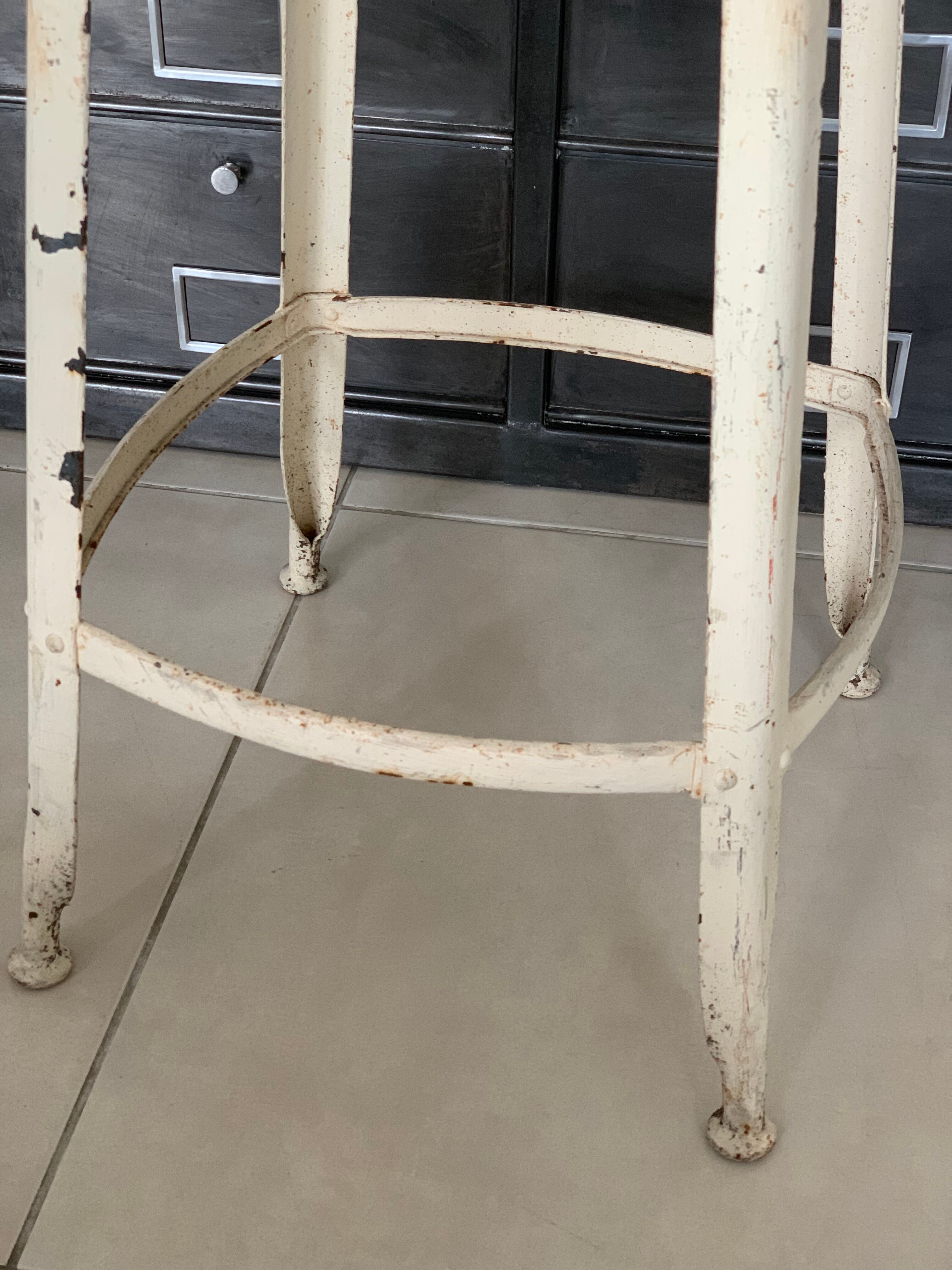 Nicolle industrial stool