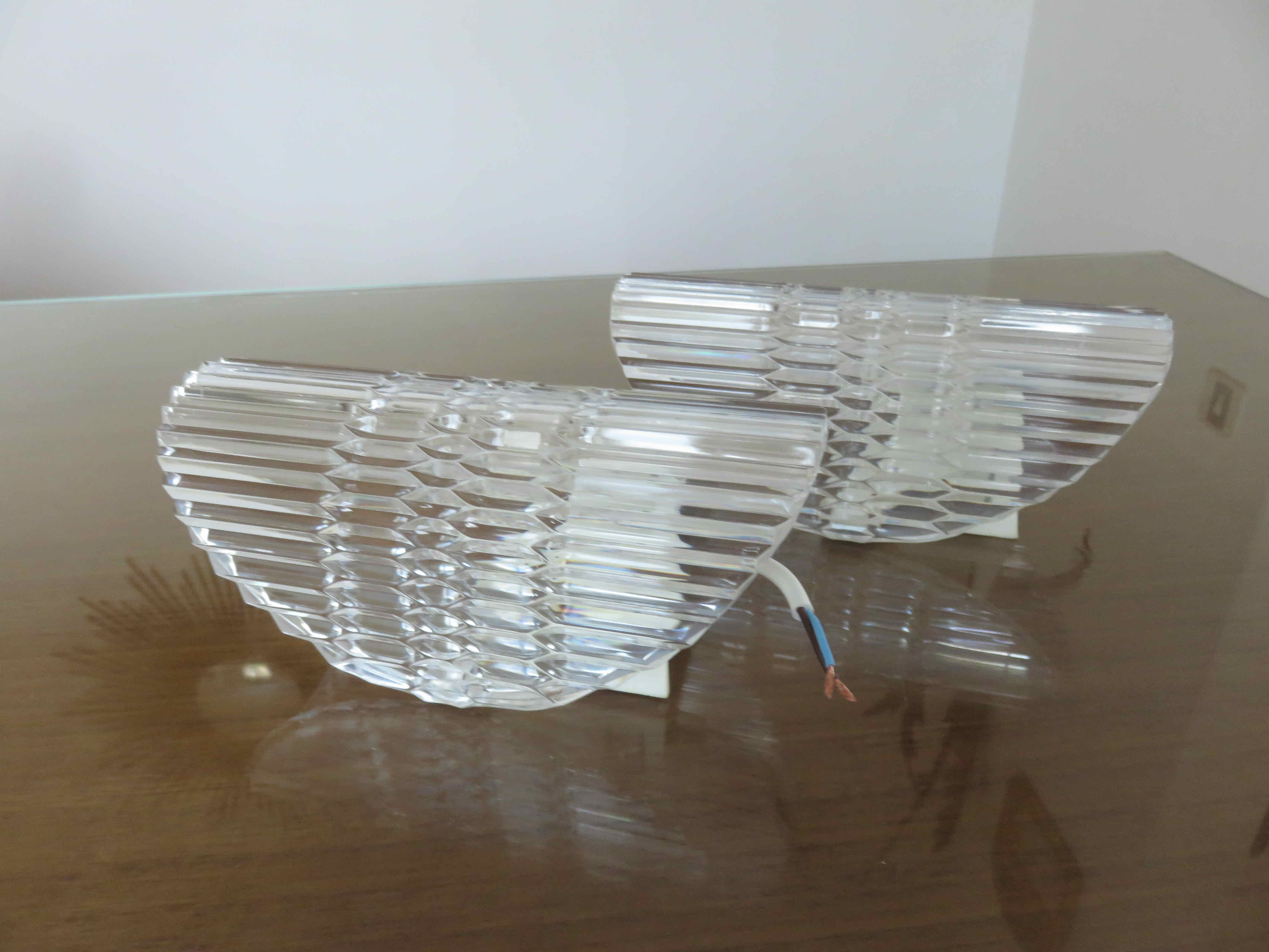Pair of transparent plexiglass sconces 1970