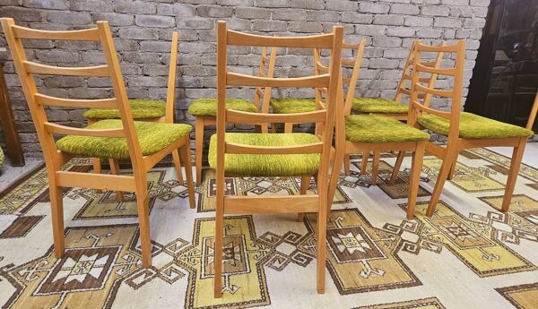 Lot de 8 chaises scandinaves année 1970