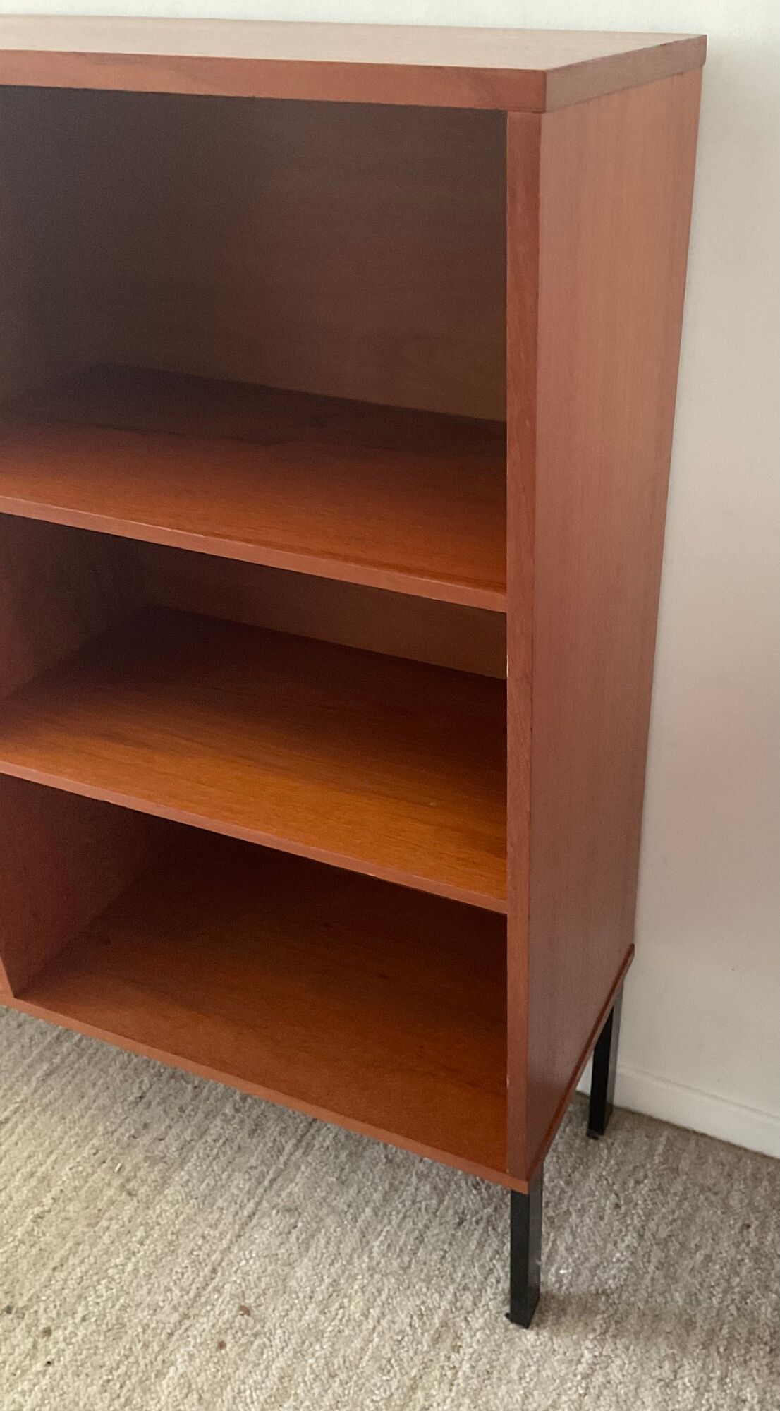 Library shelf by Pierre Guariche for Meurop 60s