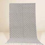 Tapis berbère Beni Ouarain • Motif texturé en carreaux blanc