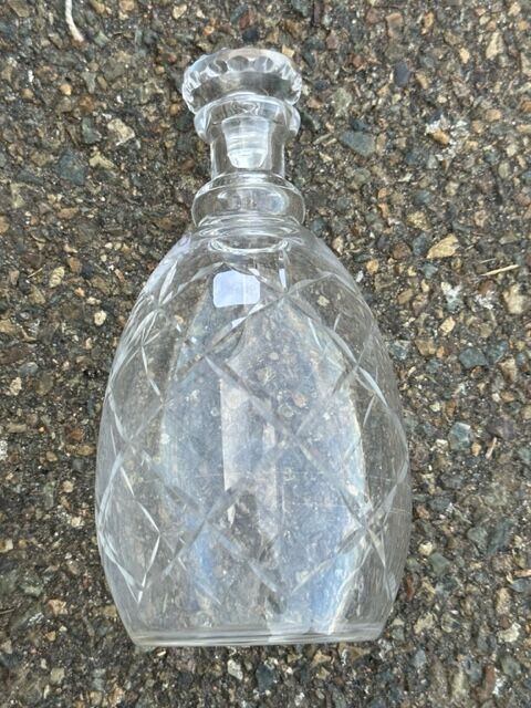 Carafe and 7 glasses