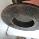 Tabouret ou pouf vintage en tôle perforée vers 1950