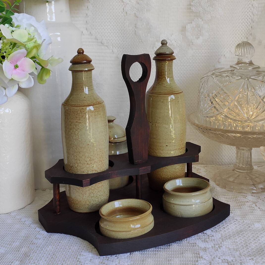 Service à condiments en grès