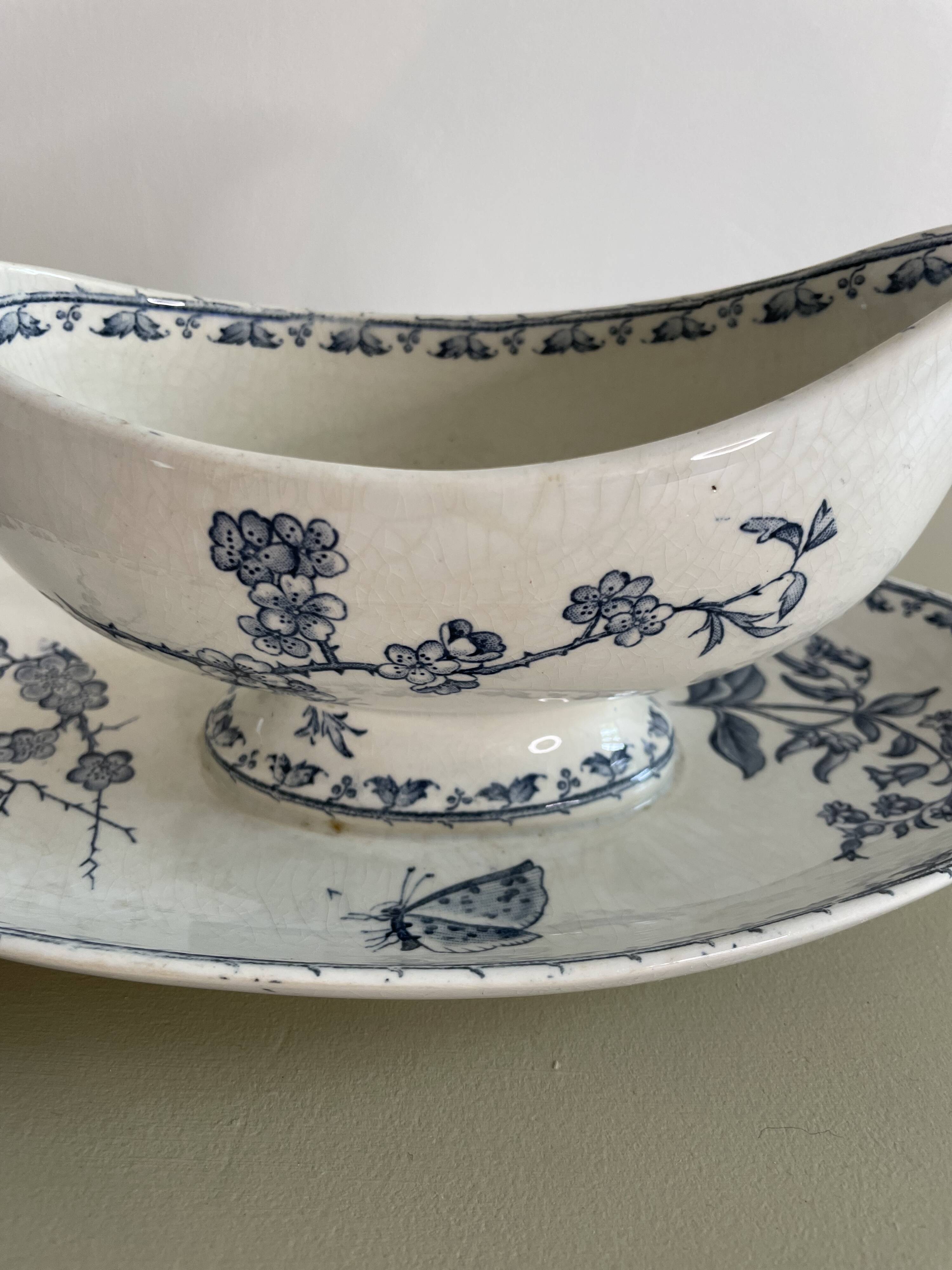 Sauce boat in blue iron earth Sarreguemines model Carmen