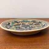 Vintage wall plate in hand-painted ceramic, 1970s.