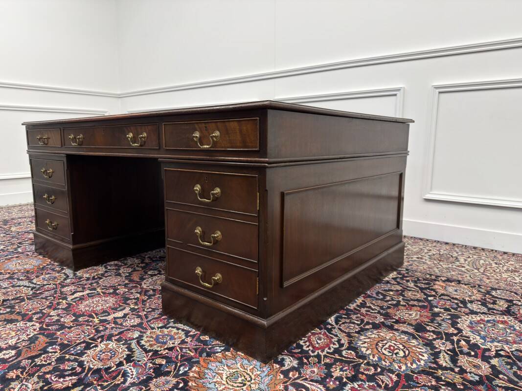 Large Classic English Partnerdesk