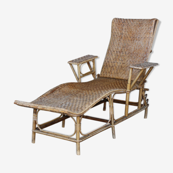 Long folding chair in rattan and old wicker