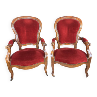 Pair of Louis Philippe period armchairs in walnut