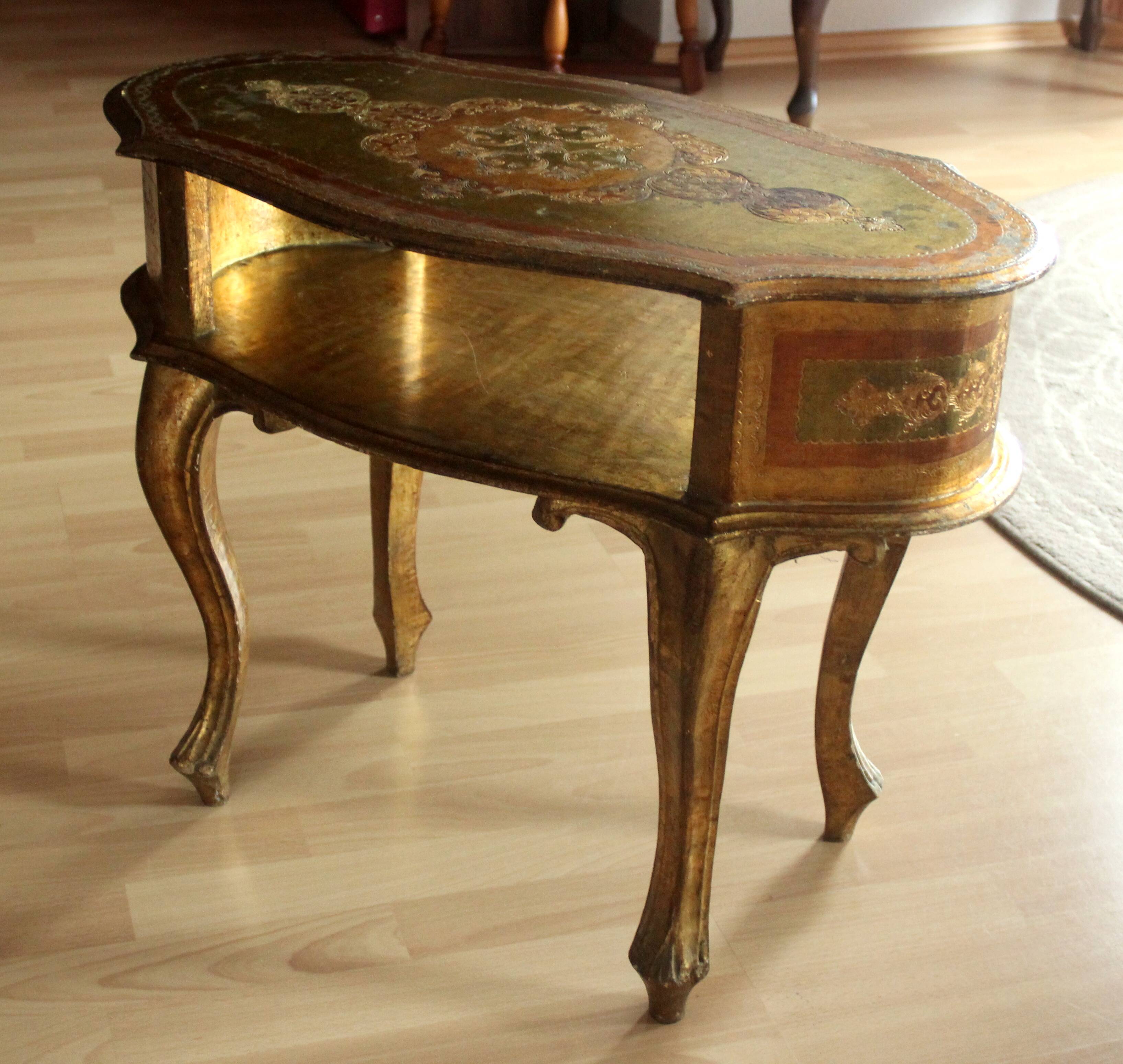 Florentine wooden side table - small coffee table - made in Italy - Vintage