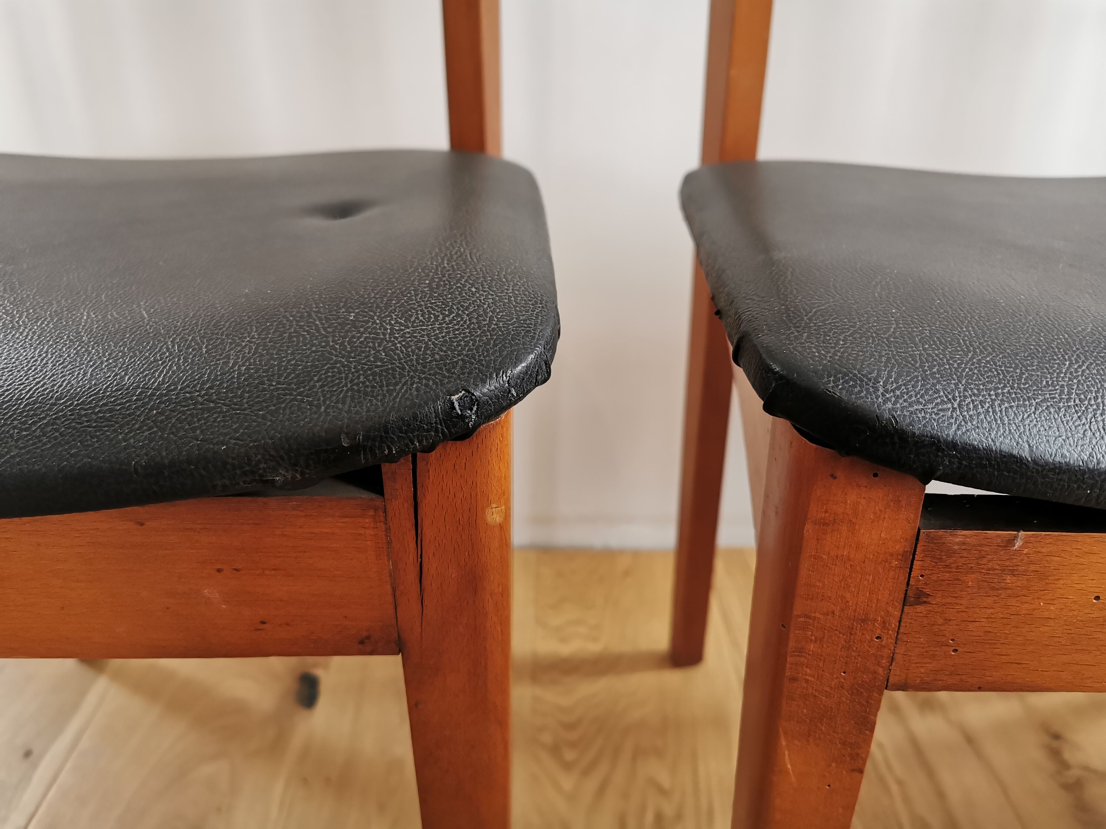 Set 5 vintage Scandinavian chairs