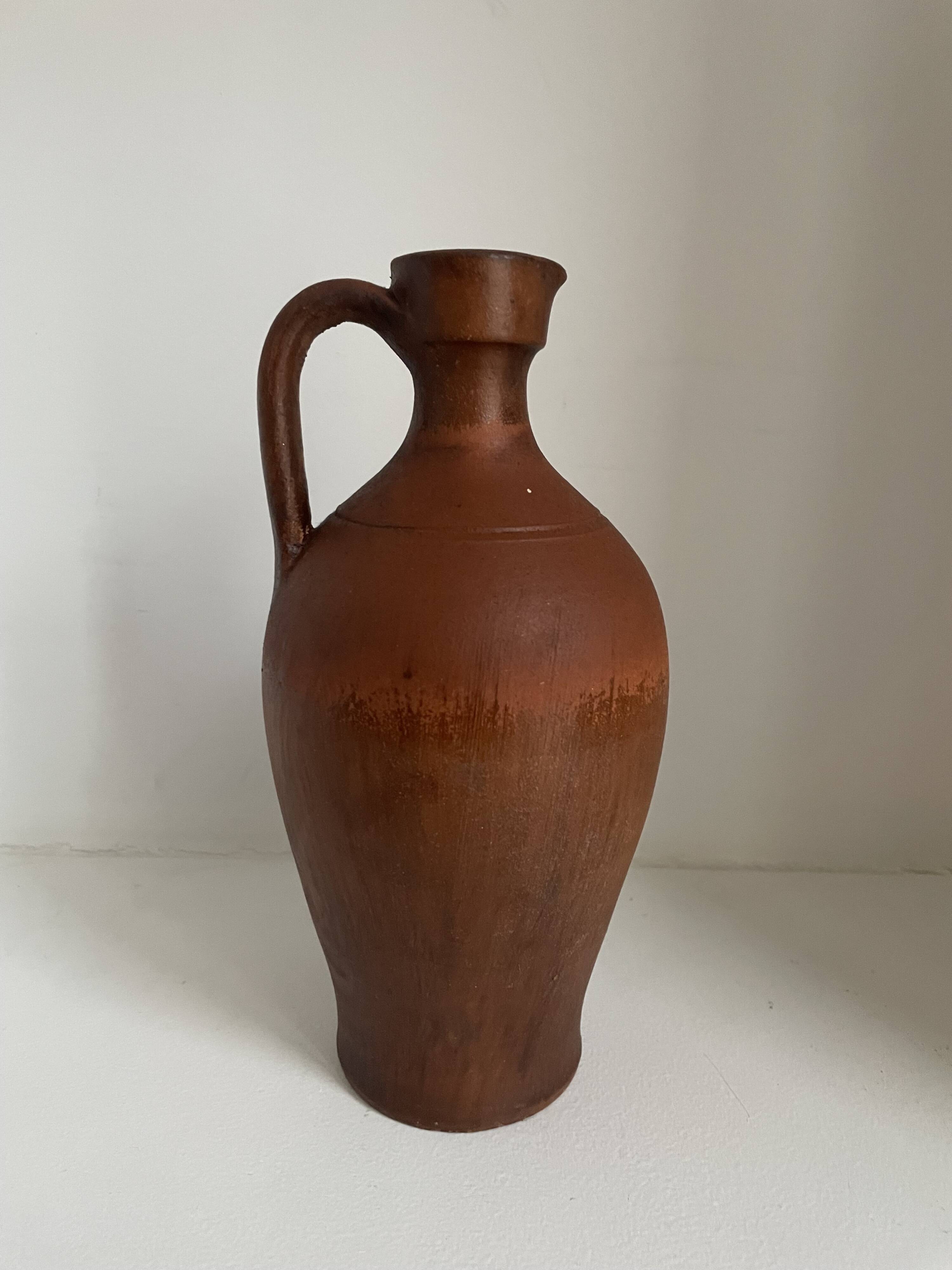 Set of 20 decorative items