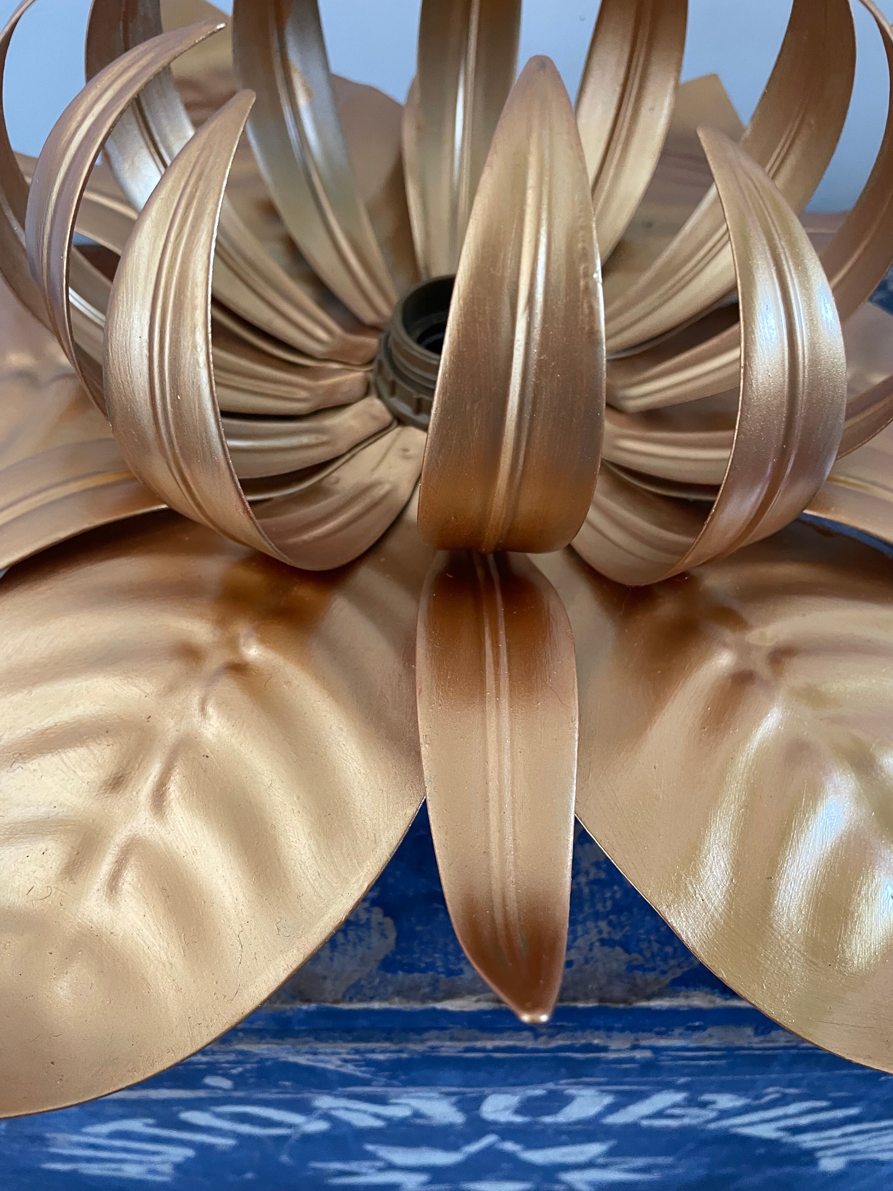 Ceiling lamp flower leaf gilded metal