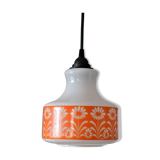 Seventies chandelier in white opaline decorating orange flowers