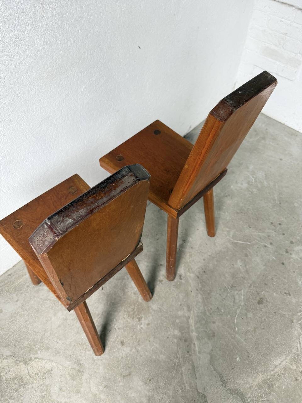 Paire de chaises brutaliste en chêne 1950