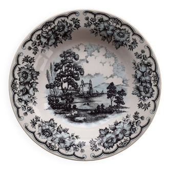 2 Oxford soup plates