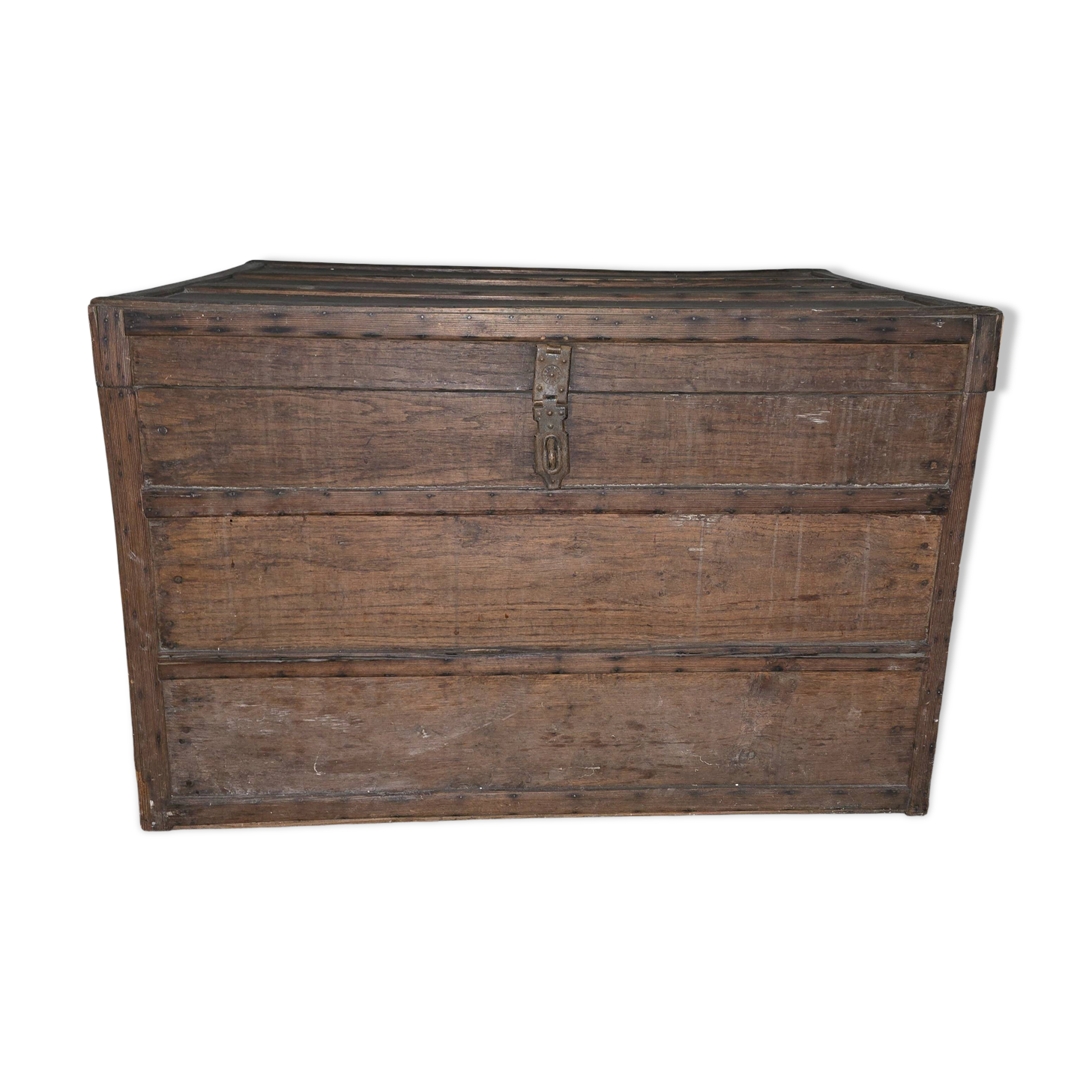 Old trunk / storage chest – rustic chic – solid wood