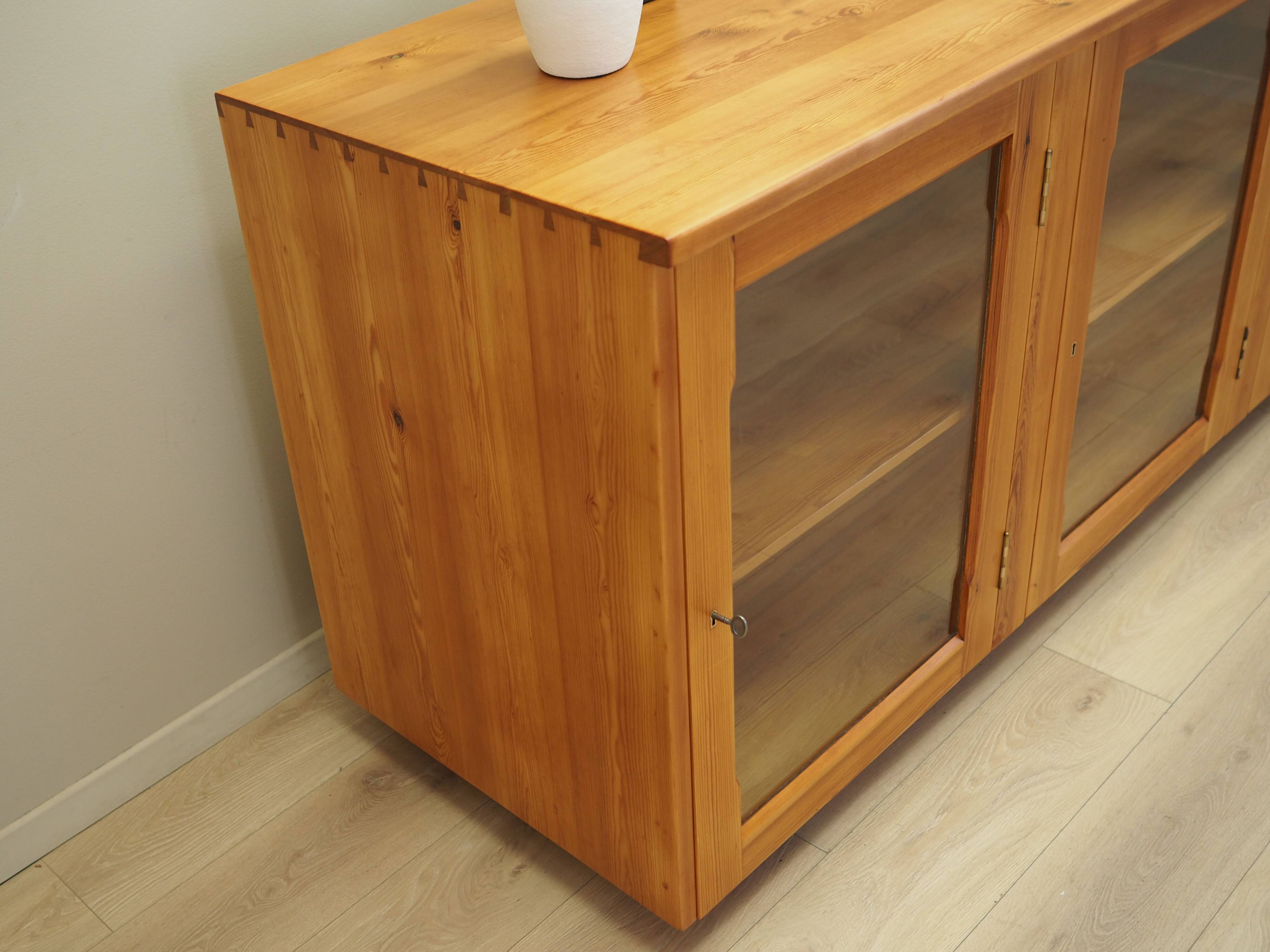 Pine showcase, Danish design, 1980s, production: Denmark