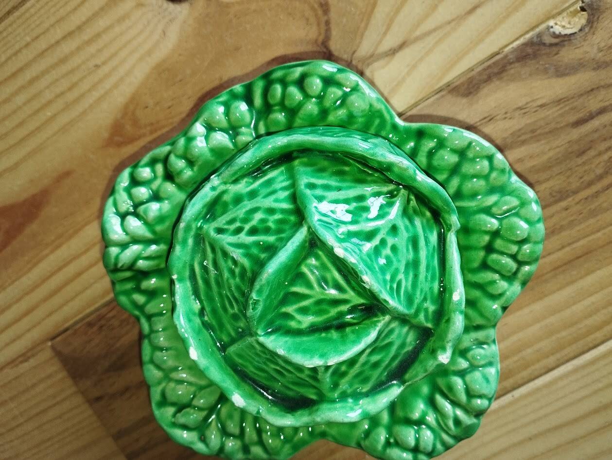 Vintage ceramic barbotine bonbonnière in the shape of a cabbage – 1950s