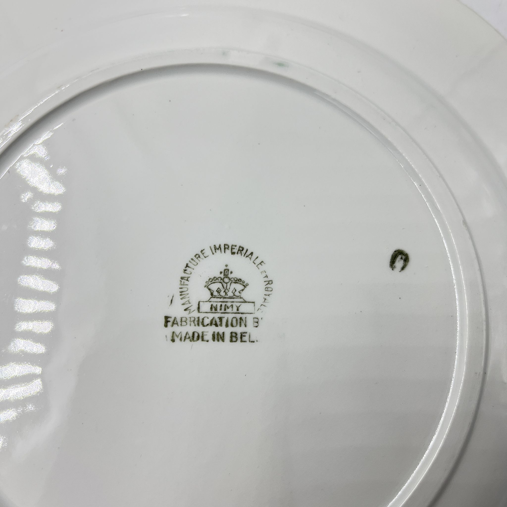 Lot de deux assiettes Royal impérial Nimy