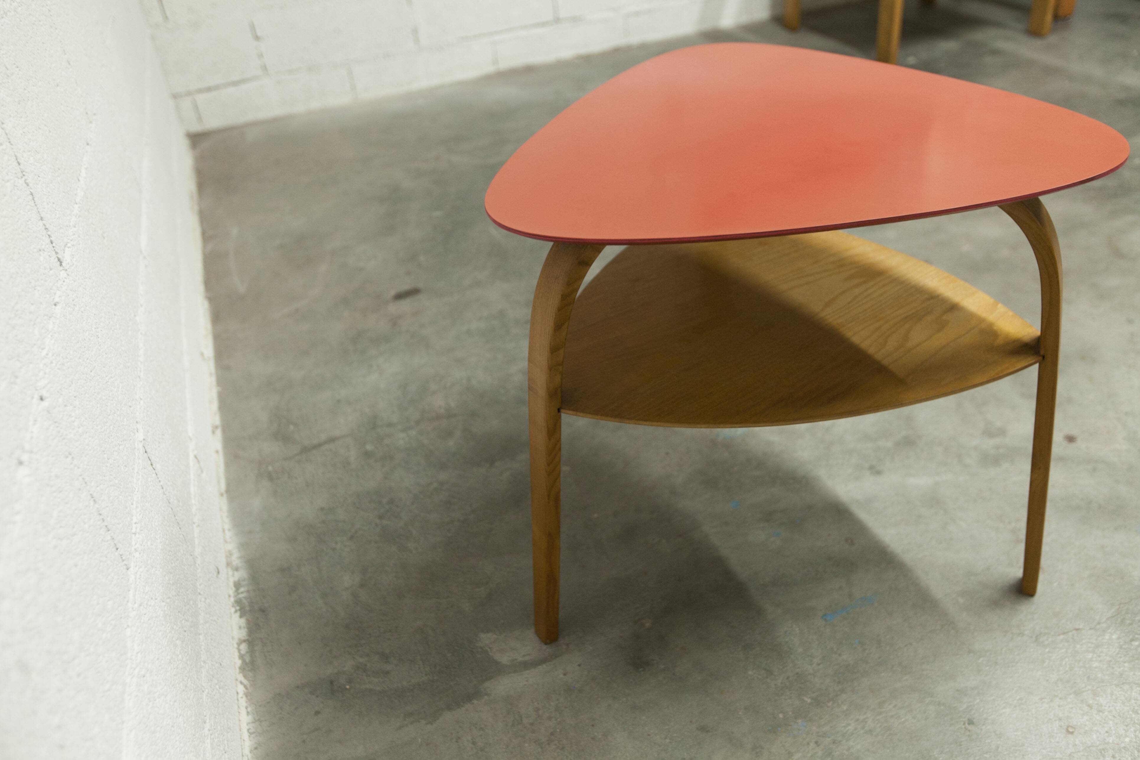 Baumann "bowwood" tripod coffee table designed by Hugues Steiner 1960