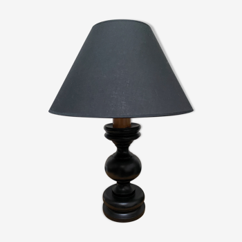 Baluster foot table lamp