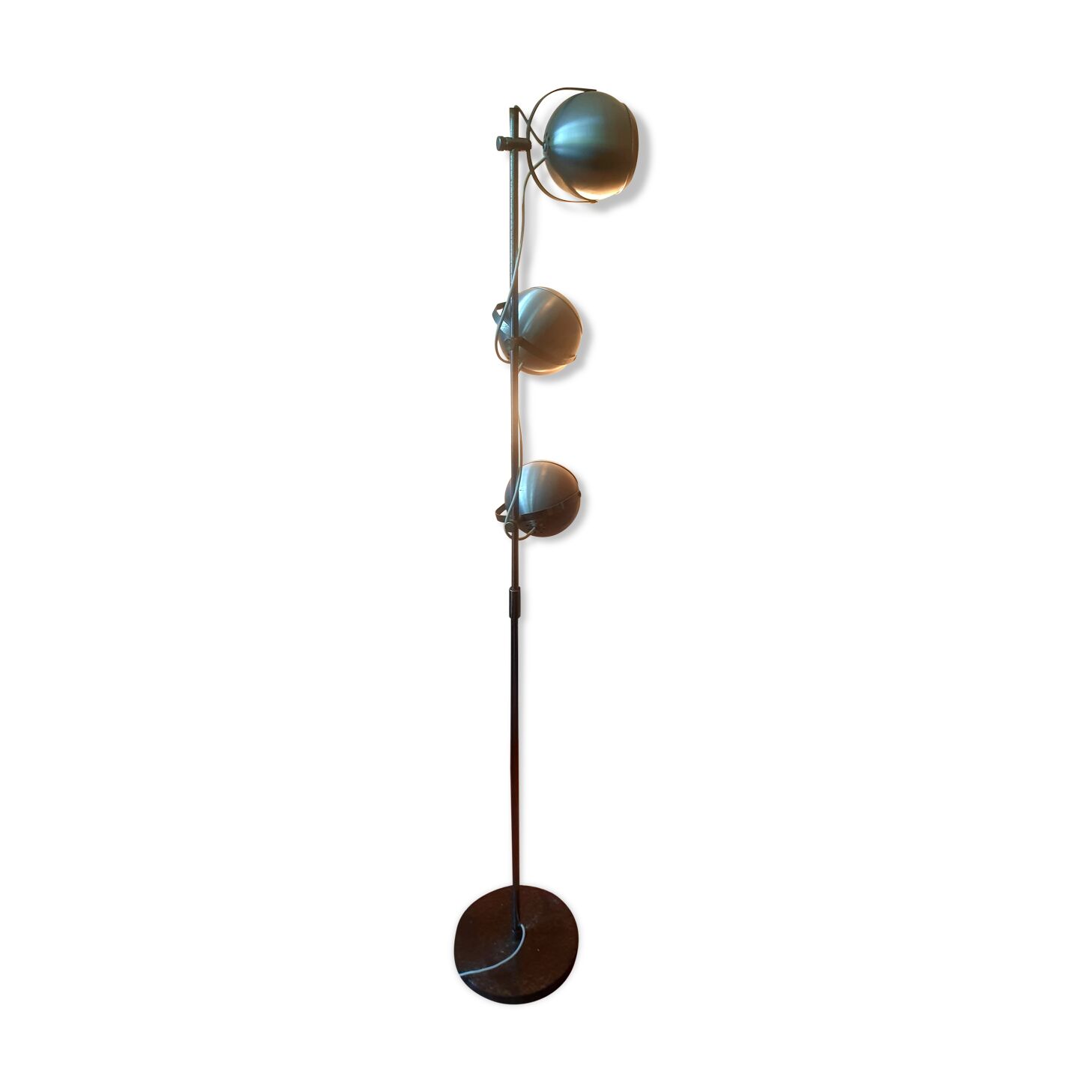 "Eye ball" lamppost
