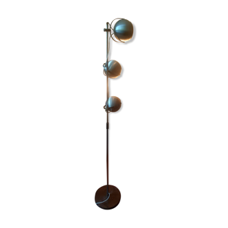 "Eye ball" lamppost