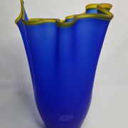 Vase handkerchief in vintage Murano glass, cobalt blue with yellow edging, 80s, 30 cm