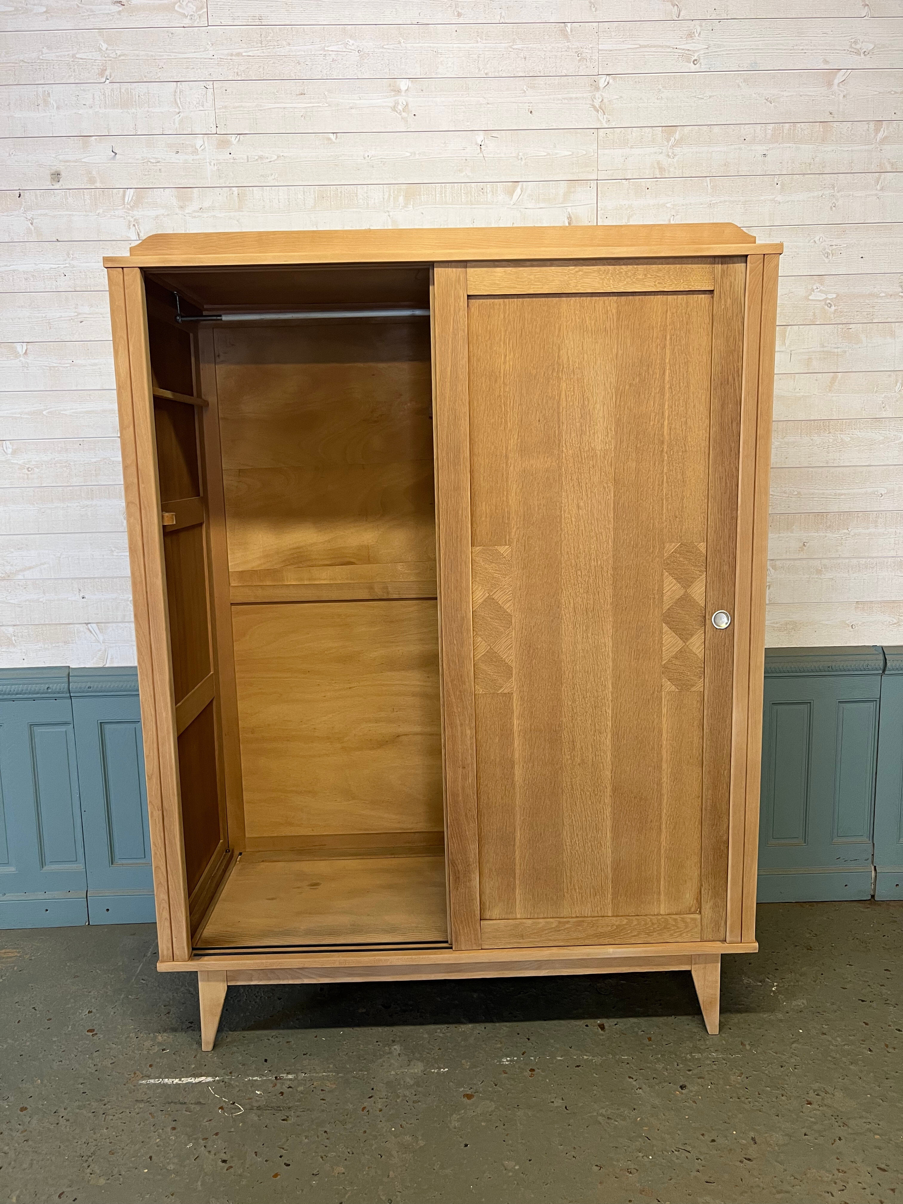 Vintage sliding wardrobe, detachable.