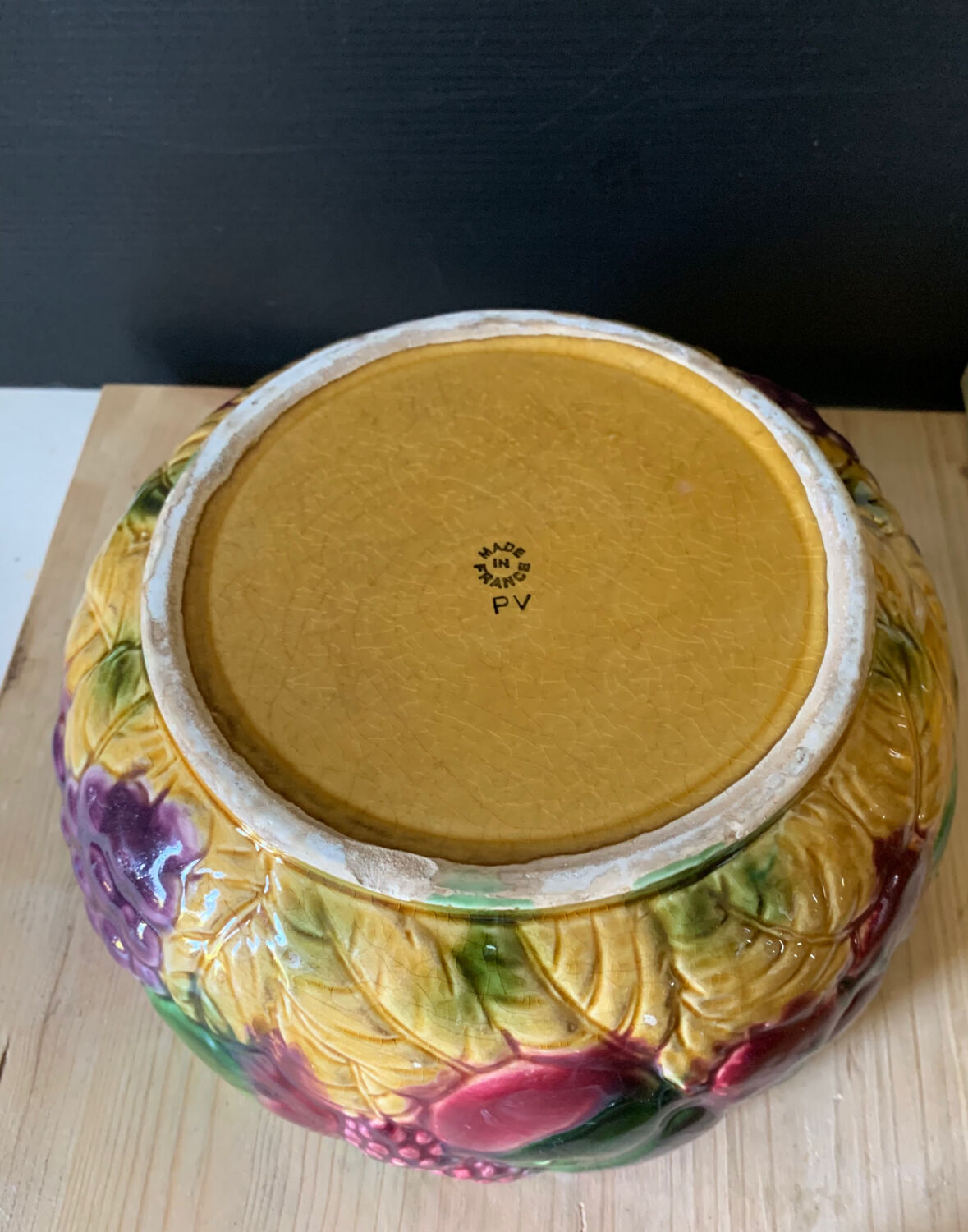 Sarreguemine slip salad bowl