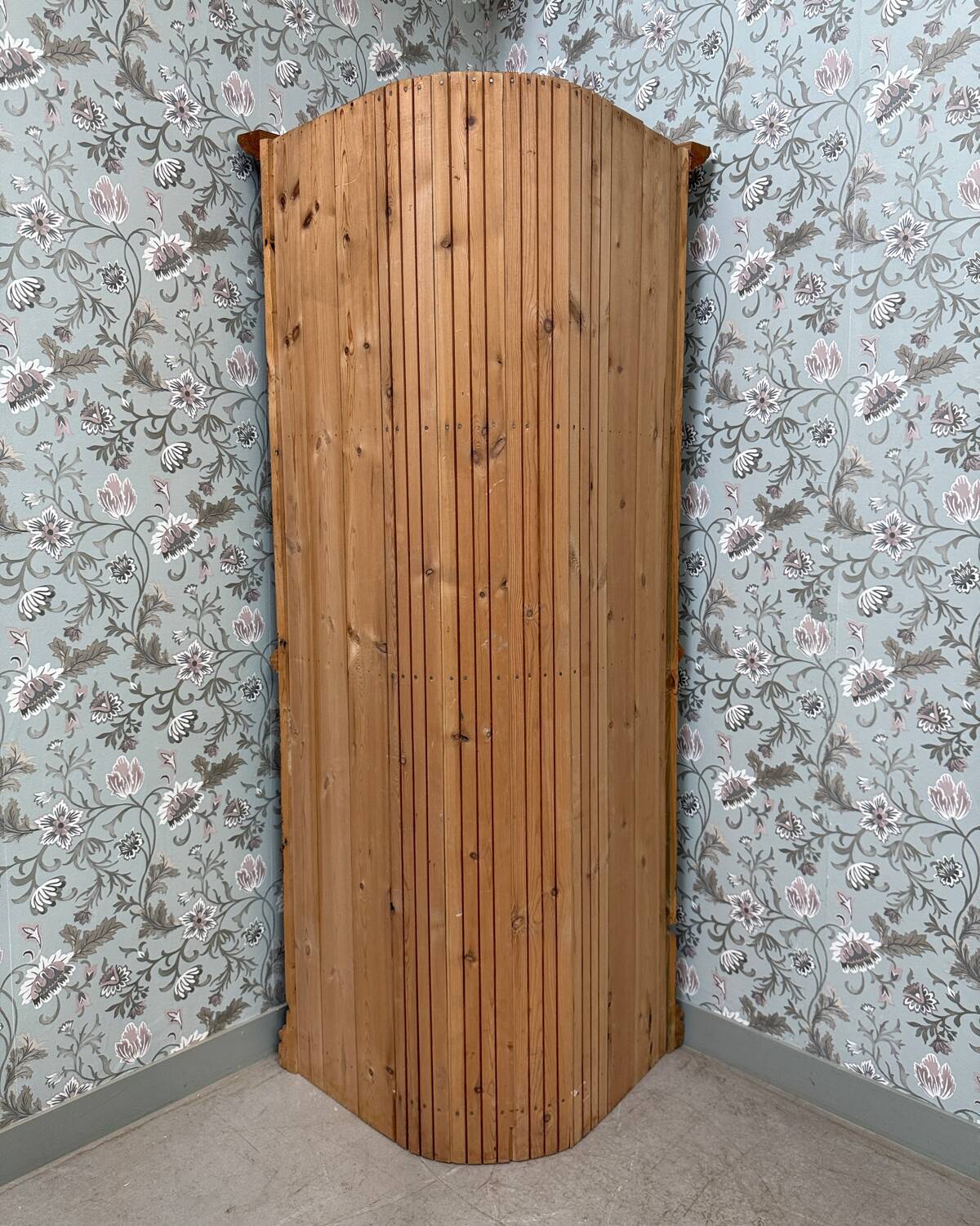Vintage corner cabinet / pine corner cabinet
